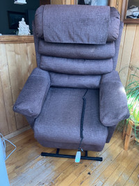 Recliner lift chair