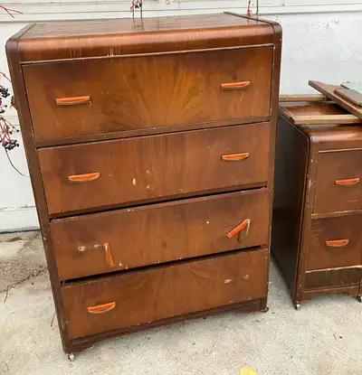 Vintage 1940’s bedroom set includes vanity with mirror and dresser with Bakelite handles (one missin...