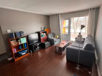 Beautiful Kitchener (Rockway) 2-Bedroom Apartment