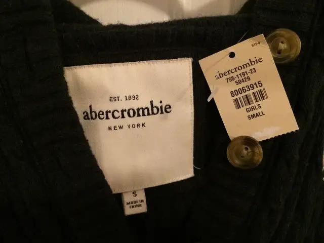 Girl's Abercrombie Sweater-Small / AE Jeans +  Shorts (0, 00)63234604191873123