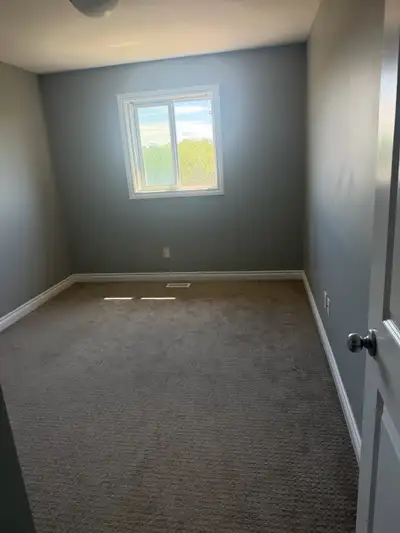 Two rooms available for rent in house in Cavanagh (SW) T6W 3N2 Edmonton. we are looking for one girl...