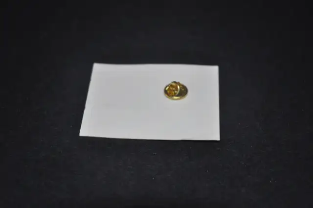 BARRY BONDS COMMEMORATIVE 600 HR PIN With ORIGINAL PACKAGING in Arts & Collectibles in Victoriaville - Image 7