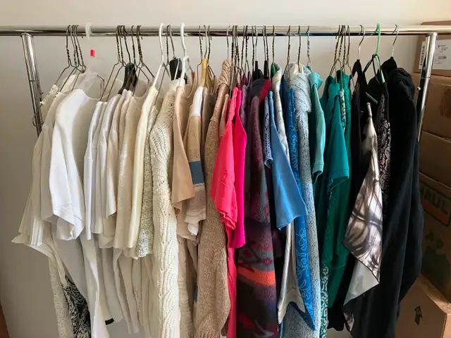 40 Ladies XL Tops - St. Albert628543917908511229