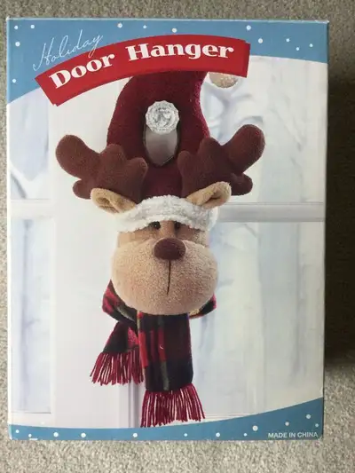 BRAND NEW PLUSH HOLIDAY DOOR HANGER REINDEER, View more