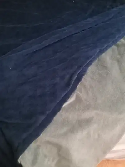 Free 30 pound weighted blanket fit for queen bed, View more