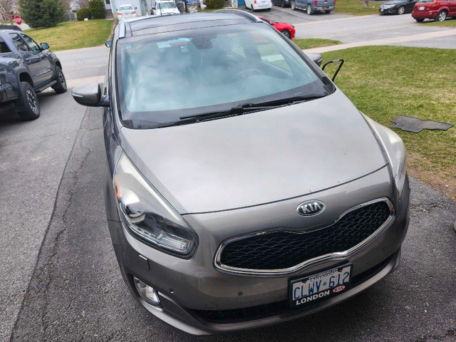 2015 Kia Rondo with new engine in Cars & Trucks in Kingston - Image 3