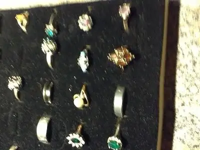 Large collection of costume rings for sale in Jewellery & Watches in London - Image 6