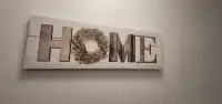 Panneau moral "HOME" / Wall sign "HOME"