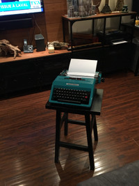 Dactylo vintage Olivetti Studio 45