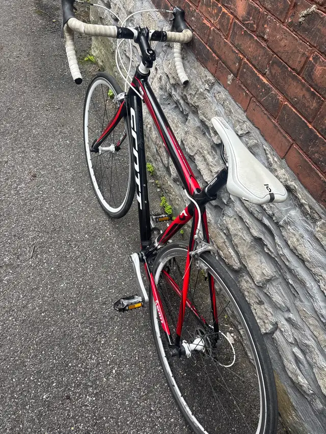 Scott speedster road bike in Road in Ottawa - Image 3