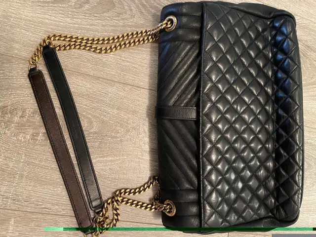 YSL Saint Laurent authentic bag ：Price not negotiable in Women's - Bags & Wallets in City of Toronto - Image 9