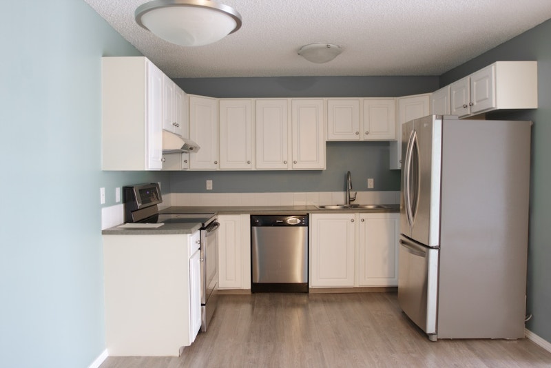 Cozy 1Bedroom Condo w/Underground Parking in Oliver Long Term
