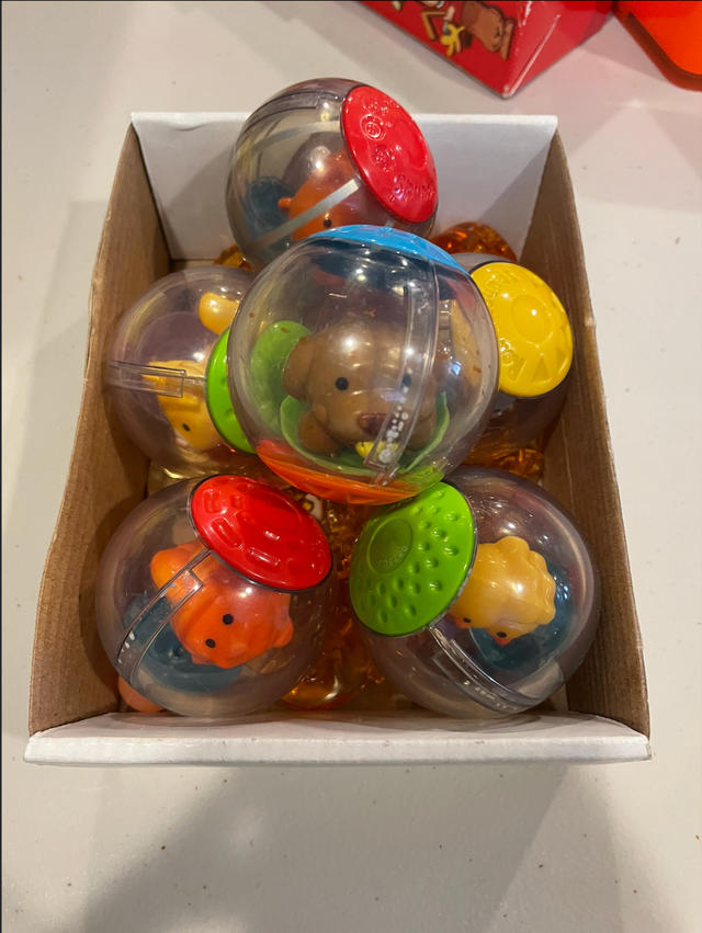 6 Baby Toy Balls in Toys in Edmonton - Image 2