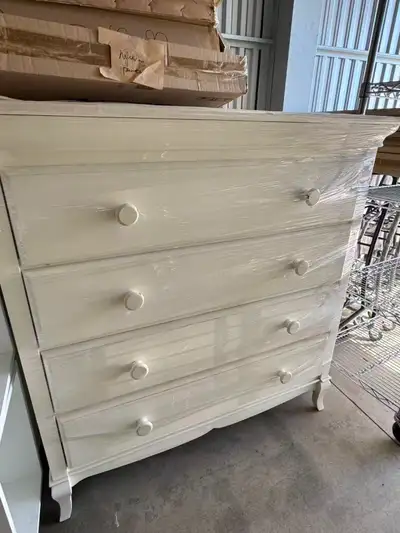 Pali 4 drawer dresser white display model $300, View more