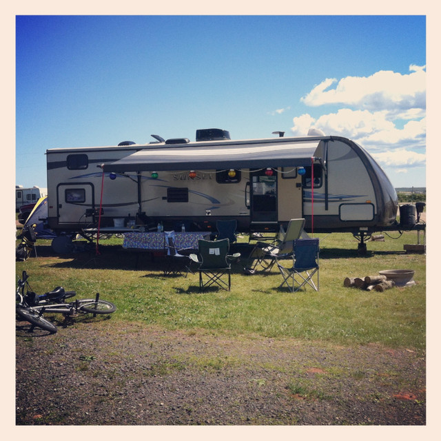 Pending - 2012 Crossroads Sunset Trail Reserve - 29ft in Travel Trailers & Campers in Dartmouth
