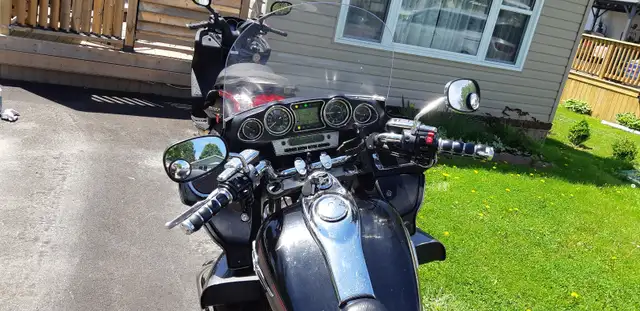 2012 Kawasaki Vulcan 1700 Voyager ABS - $6500 in Touring in Ottawa - Image 5