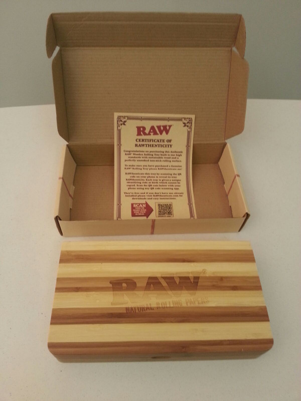 RAW Magnetic Back Flip Bamboo Rolling Tray in Health & Special Needs in Markham / York Region - Image 4