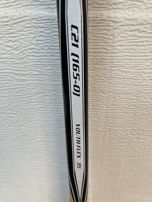 New Koho 242 Youth Street Hockey Sticks.  Left Shot in Hockey in City of Toronto - Image 6