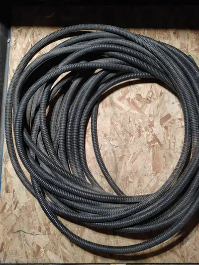 50 meters . Direct burial cable. 3 Conductor #4 AWG 1000 volt jacket -40°C HL FT4 CSA