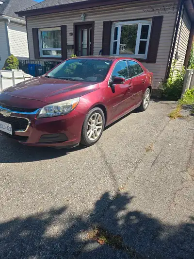 2015 malibu 2.4l na 174000km New tires, brakes, caliper. Great on gas Sunroof! Needs a windsheild, a...