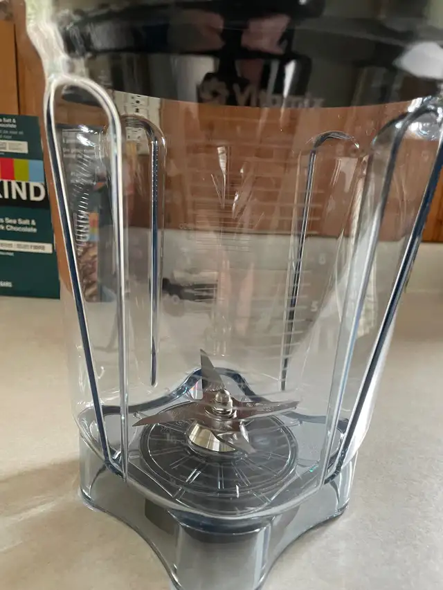 Vitamix 7500 Blender in Processors, Blenders & Juicers in City of Toronto - Image 6