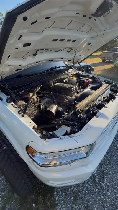 Forsale is my 2019 ram 2500 limited Powder coated 3.5” level Full paint to match exterior All white...