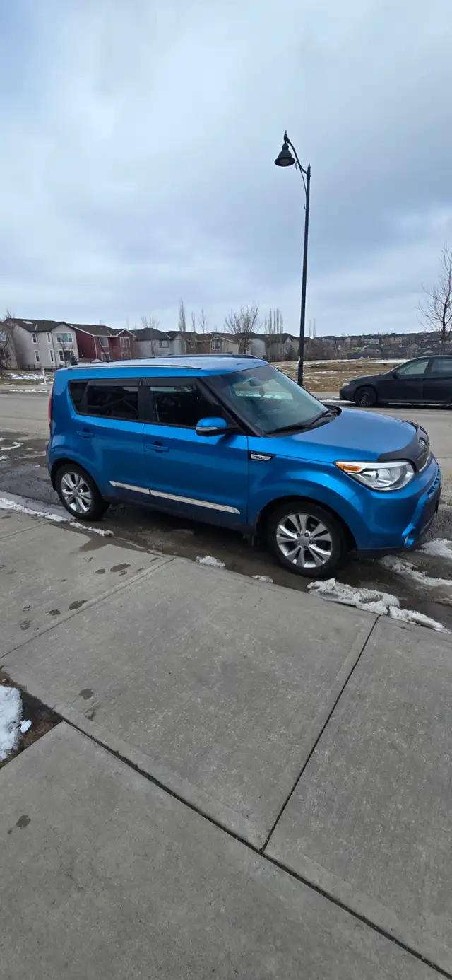 2015 Kia Soul in Cars & Trucks in Calgary - Image 2