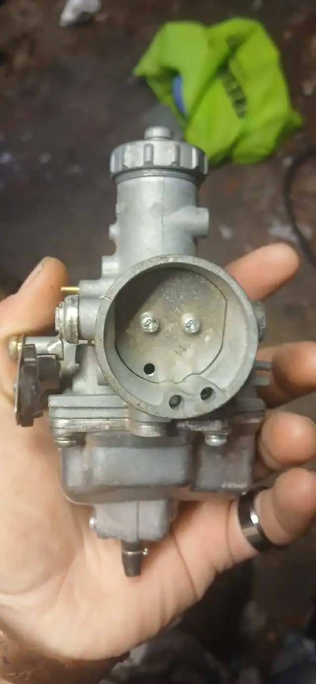 Mikuni Carburetor in Motorcycle Parts & Accessories in Hamilton - Image 4