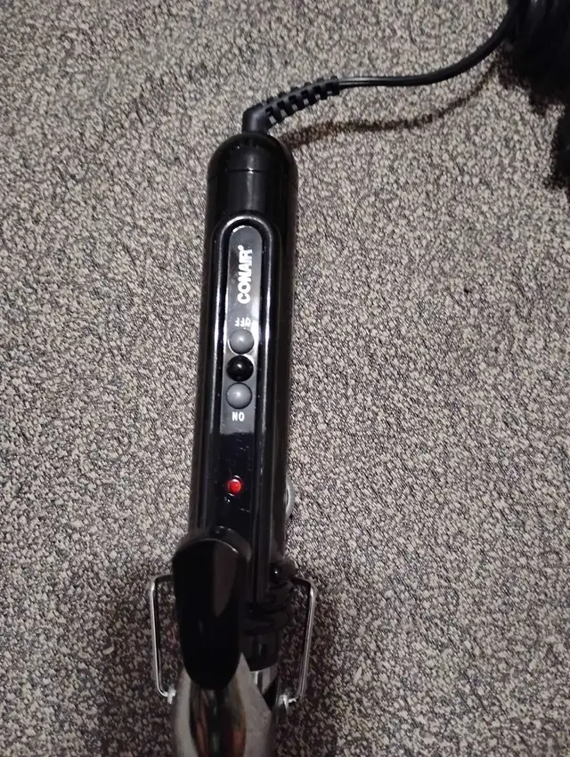 CURLING IRON605939133265356802