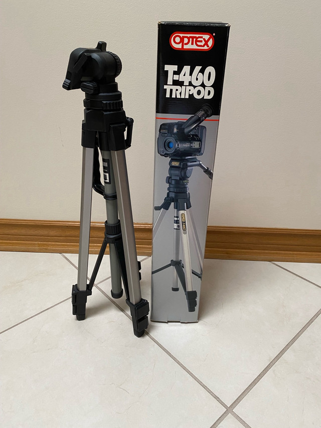 Optex T460 tripod  in Cameras & Camcorders in Mississauga / Peel Region - Image 2
