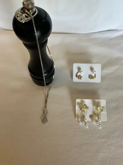 Jewellwries on sale , View more