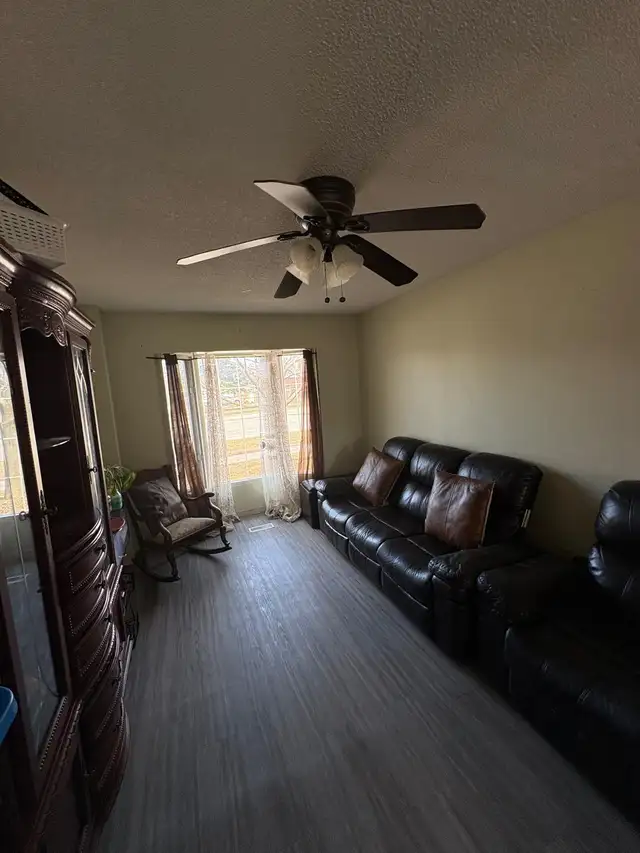 ROOM FOR RENT – $850 ALL INCLUSIVE + FREE PARKING AVAILABLE NOW in Room Rentals & Roommates in Oshawa / Durham Region - Image 2