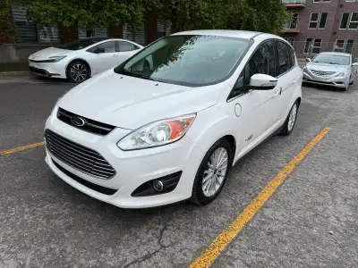 2016 Ford C-Max Energi plug-in hybrid (green plate), a/c, automatic, 110000km, leather, heated seats...