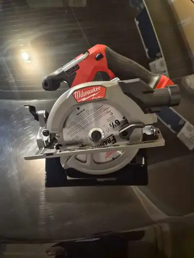 Milwaukee Fuel 6-1/2 inch Circular Saw, View more