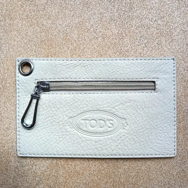 TOD'S Wallet in Women's - Bags & Wallets in Ottawa - Image 2