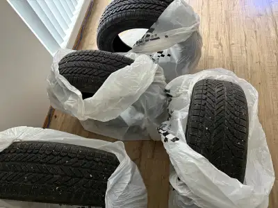 new season tires Bridgestone weather peak, traveled only one summer. There is a warranty for 90000 k...