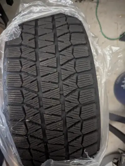 Winter Tires - Set of 4 , 205/55/R16 Bridgestone Winter Tires - Set of 4 , 205/55/R16 BridgeStone WS...