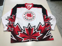 Chandail de hockey - Proudly Canadian - grandeur XL