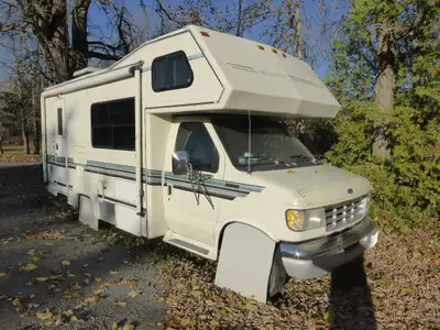 135,000K E350 7.3 Turbo Diesel, Safety May/24, Engine service 133641K, all new brakes & Ebrake cable...