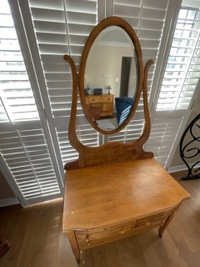 1800s Gorgeous Honey Maple Princess 3 Drawer Dresser with Mirror