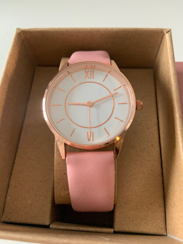 BNIB pink and rose gold watch in Jewellery & Watches in City of Toronto - Image 2