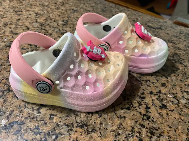 Toddler Shoes  in Other in North Bay - Image 2