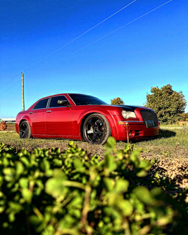 Chrysler 300 in Cars & Trucks in Mississauga / Peel Region - Image 3