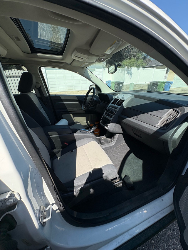 2009 Dodge Journey in Cars & Trucks in Calgary - Image 4