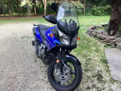 2004 Suzuki v strom 650 twin fuel injected 6 speed trans with Added 16 tooth front chain sprocket fo...