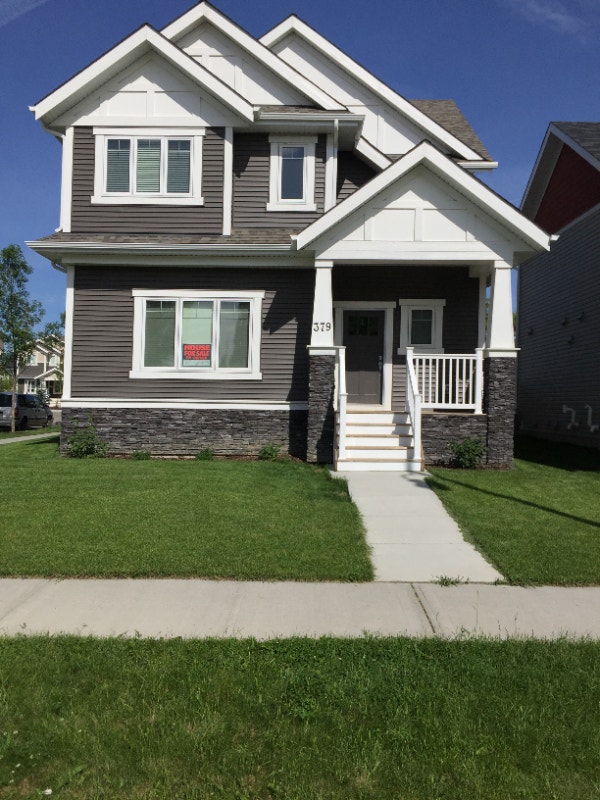 2 Story Family House in Griesbach Area For Sale (FSBO Houses for Sale