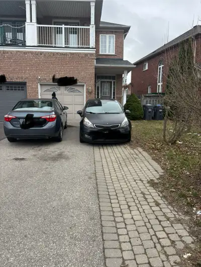 3BED 3BATH SEMI DETACHED HOUSE FOR RENT MISSISSAUGA
