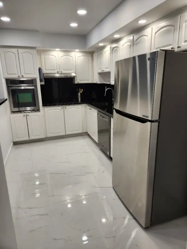 HOLLYWOOD SUNNY ISLES FLORIDA CONDO in Florida in Canada - Image 8