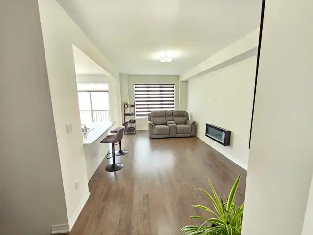 Rental Rooms in Seaton (Pickering) – Utilities Included in Room Rentals & Roommates in Oshawa / Durham Region - Image 11