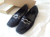 BLACK VELVET SHOES SIZE 8 1/2 BY BROWN'S